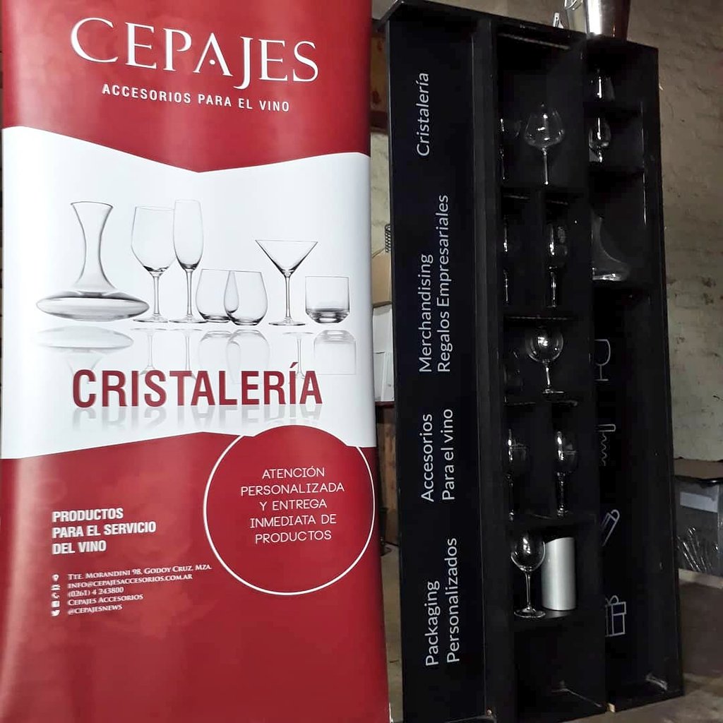 cepajesnews's tweet photo. Ya estamos en #FeriaDeTerruños #IVEdición de @ampcava acompañando con #NuestrasCopas para degustar  #LosGrandeVinos 🍷  @altocedro @AlpasionWine @KarimMussi https://t.co/xwu8rBcAbL