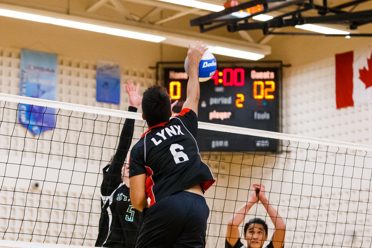 kevinsousaphoto's tweet photo. SLSS Sr. Boys volleyball was worth watching. Click the link for more photos https://t.co/q4yonTMxEL @SLSSATHLETICS @SLSSSAC @SLSSPeel @01yj @slsspedersen @PeelSchools https://t.co/5TkIH39Dwa