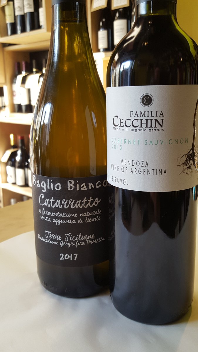 BoroughWines_ER's tweet photo. We have an Argentinian Cab-Sav from Mendoza and a #natural Orange wine from Sicily open for you to try over this weekend and don't forget from 3.00pm tomorrow the winners from this years GB Cheese awards!
⬇️ winnwers⬇️
https://t.co/EEBE6RmU2t https://t.co/yUvFoirDqG