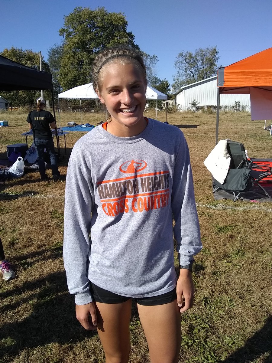 Maria Mitchell is a State Qualifier!! She's the first women's XC State Qualifier in HH history with an unofficial 10th place finish! Congratulations to a great runner and a great kid!!