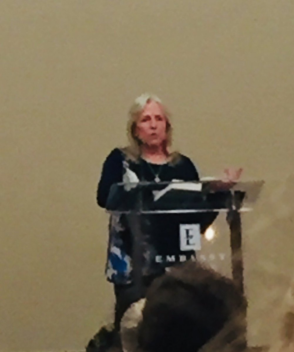 JenPizzuto's tweet photo. @LibraryRaiders @BHSEnglishTeach @deviouspigeon Ellen Hopkins speaks! #VVSDLearns #booklove #HonorTheRaiders https://t.co/1lwV8MoITb