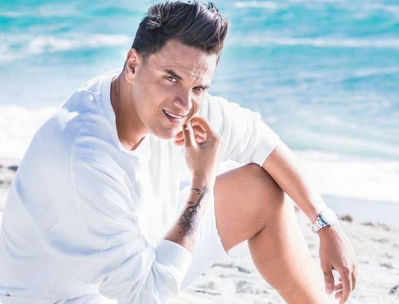 El conteo más importante de la semana continúa con <a href="/SilvestreFDC/">SILVESTRE DANGOND</a> y #RegálameUnaNoche en el puesto 16 en #LosDurísimos conduce <a href="/ricardoelryr/">Ricardo Ramirez ®️&®️</a> 
tropicanafm.com/bogota/webcam