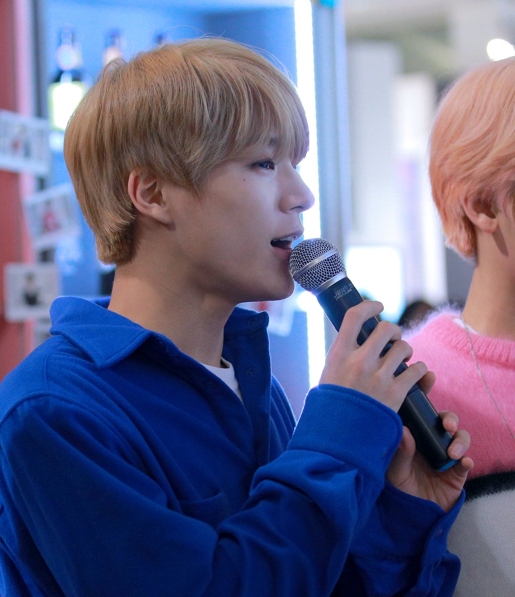 jeno pics 👑 tweet media