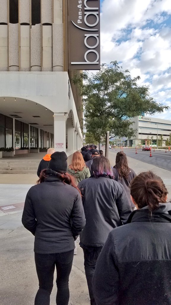 Sarah_____B's tweet photo. Walk to end human trafficking #walkforfreedomtoledo @A21 @WFFToledo https://t.co/MBRloUWNdn