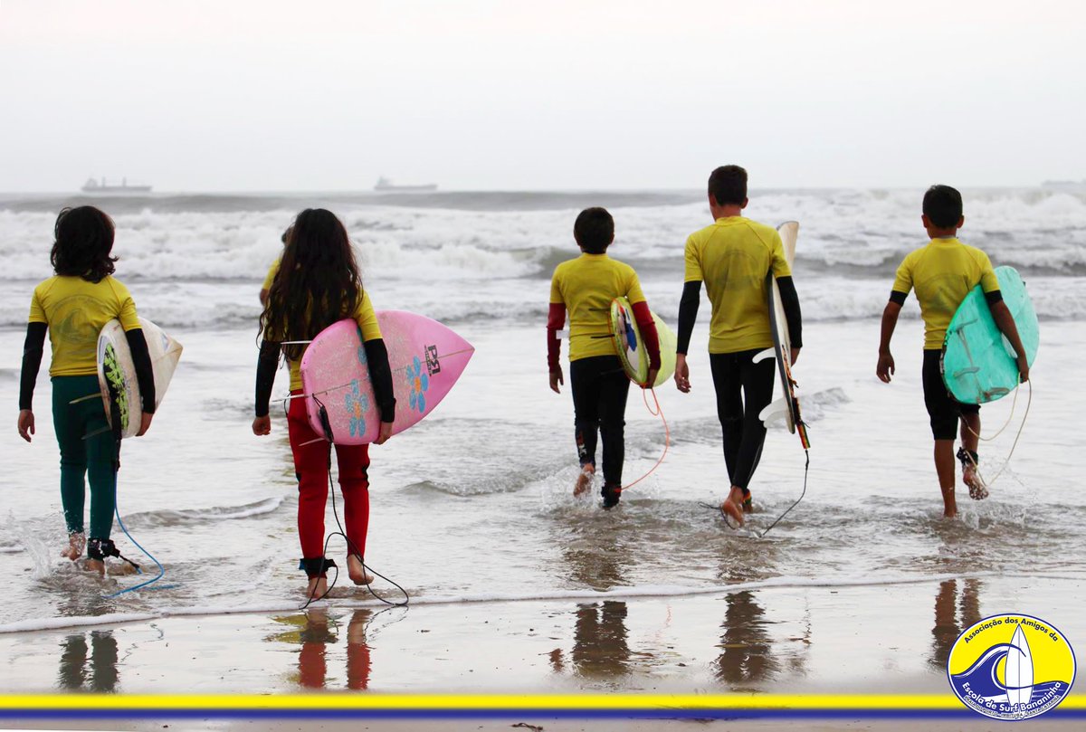 bananinhasurf's tweet photo. Sabadeira! Partiu Surf!

#Escoladesurfbananinha #bananinha #praiadoporto #surf #santacatarina #projetosocial #educarparavida https://t.co/Xt7XTYx9y0
