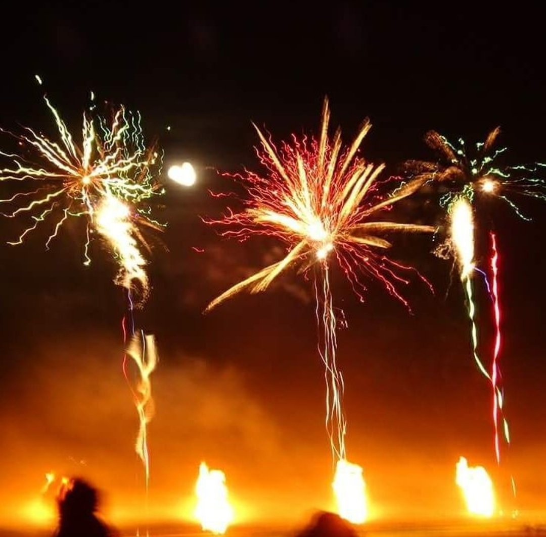 cheltenhamRT's tweet photo. 2 weeks to go until our Fireworks event! Check out our Facebook page for a chance to win tickets! #gloucestershire #Cheltenham #Fireworks #CheltenhamRTFireworks #CheltenhamRoundTable #RoundTable #DoMore #fundraising #charity https://t.co/82vMGGJTKg