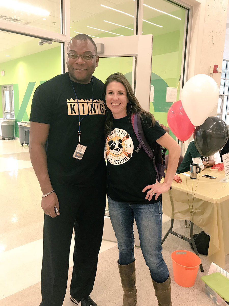 DrEmilyAMassey's tweet photo. In June 2017 the #Commit2King initiative was born. Thank you 2 Principal Brown & Katie Howard 4 their unwavering commitment to this effort & to our feeder families! SuperProud! @pwbrownKMS @CarstarphenMJ @Atldepsupt @apsupdate #2ndYear #Bigger&Better #MJJAllDay πππ https://t.co/sIi3KQNn9e
