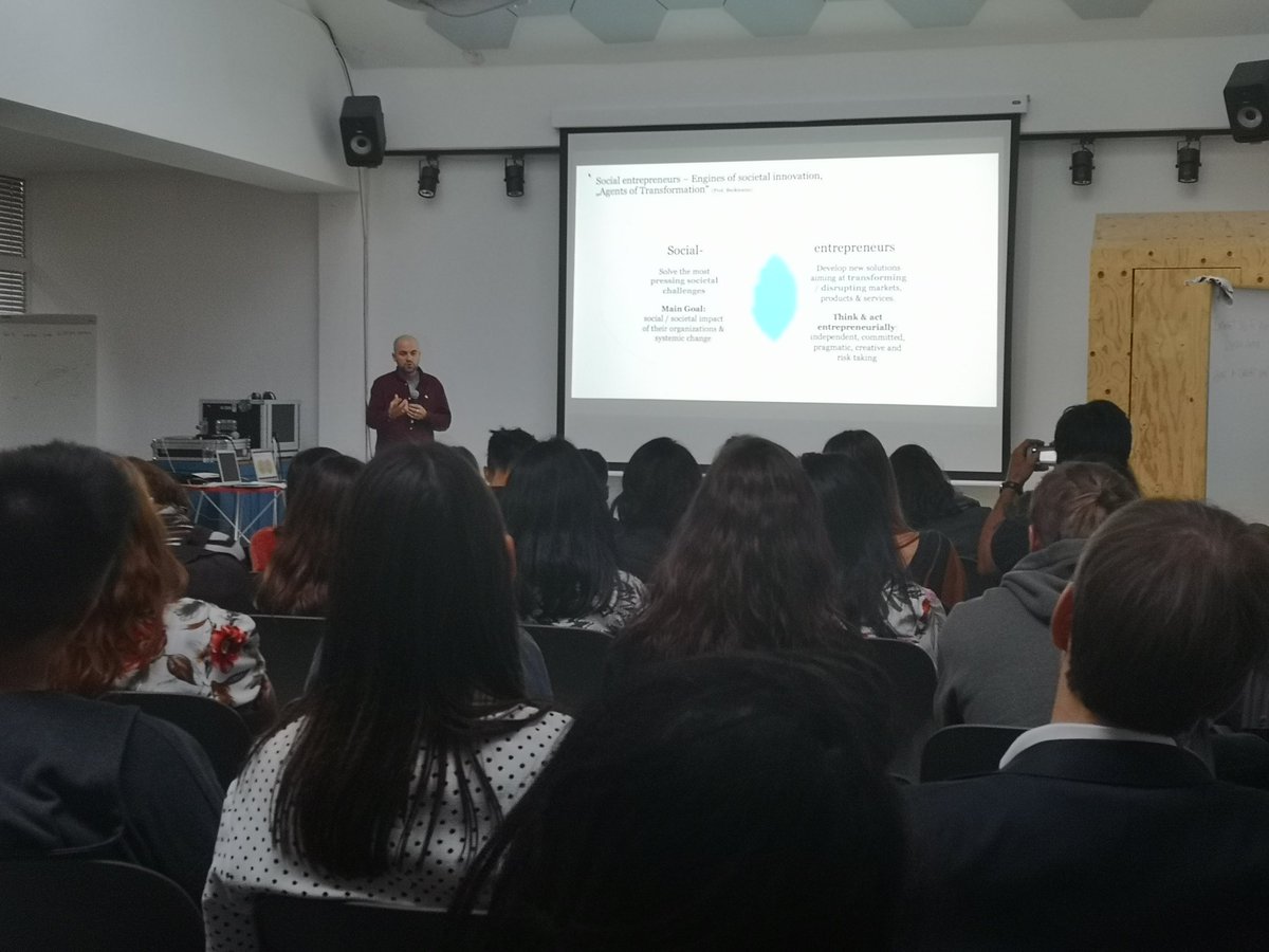 whatamission's tweet image. Rapping up day 2/3 of #SenseCampBER18 with Mathias Scheffelmeier, Partner @AshokaDE. His message: It's totally fine to be a  non-profit /donation /public funded #SocEnt as long as it's innovative, disruptive, changing the system + takling the root causes #systemchange #Act4SDGs