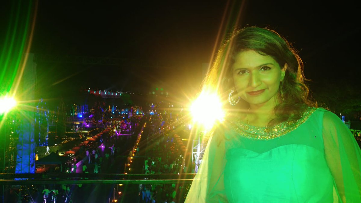 drmalnad's tweet photo. Mithrare... Had a wonderful show at
 K R S Mysore... Dasara special program..
Full of colorful lights... Awesome crowd..
Happened to sing CHUTTU CHUTTU twice as namma Abhimaani Devaru request... https://t.co/sBKp5f5dxP