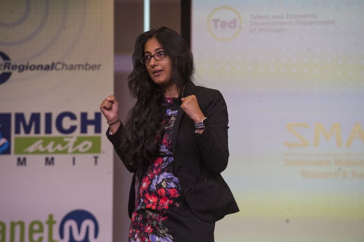 DetDriven's tweet photo. Thought leaders from @NAVYA, @AnnArborSpark, @Mobiliti, and Detroit Mobility Lab share their stories of success in today's exciting #mobility ecosystem at the MICHauto Summit during #MobilityWeekDetroit.

https://t.co/BKHko1W4ec https://t.co/gvZTRQu0kX