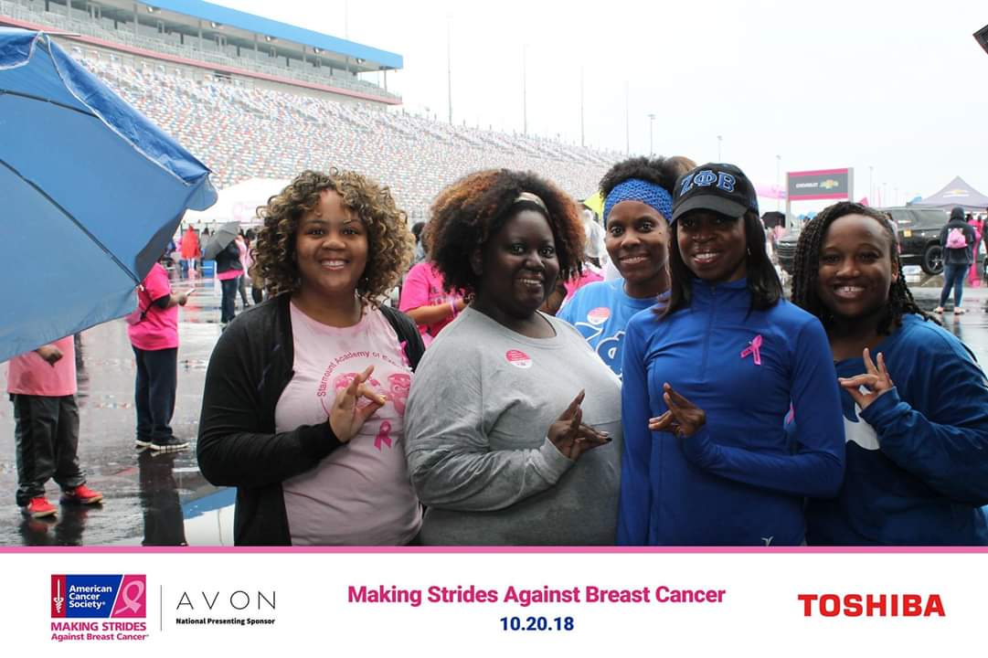 ZetasofCLT's tweet photo. Making strides!

#zetasofclt #DynamicDZ #MakingStrides #stridesclt https://t.co/1uO0cYR5rn