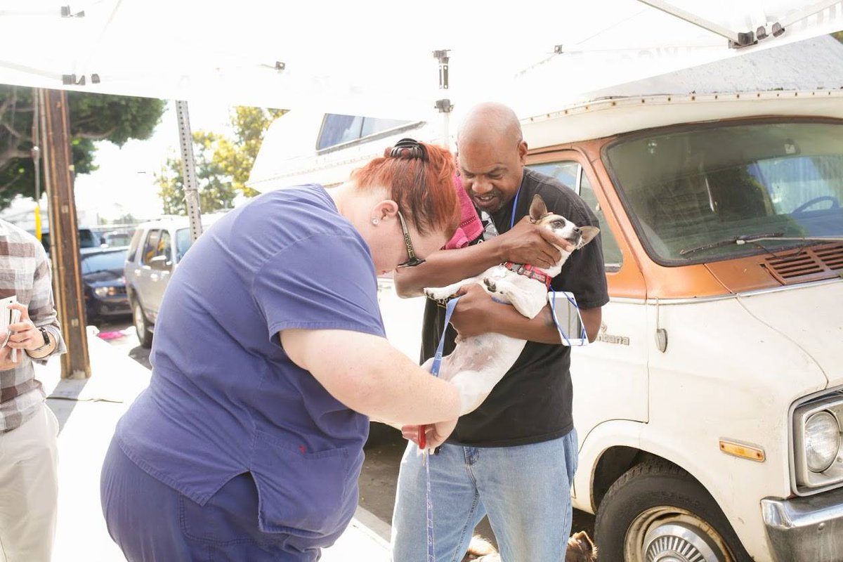 DtownDogRescue's tweet photo. We are grateful to be working w/ @LACityPets LA County Public Health Veterinarians @InnerCityLaw to bring a variety of services to ppl & pets each wk on #woofwed. Read more on our (FB)pg https://t.co/fmgHpQd401