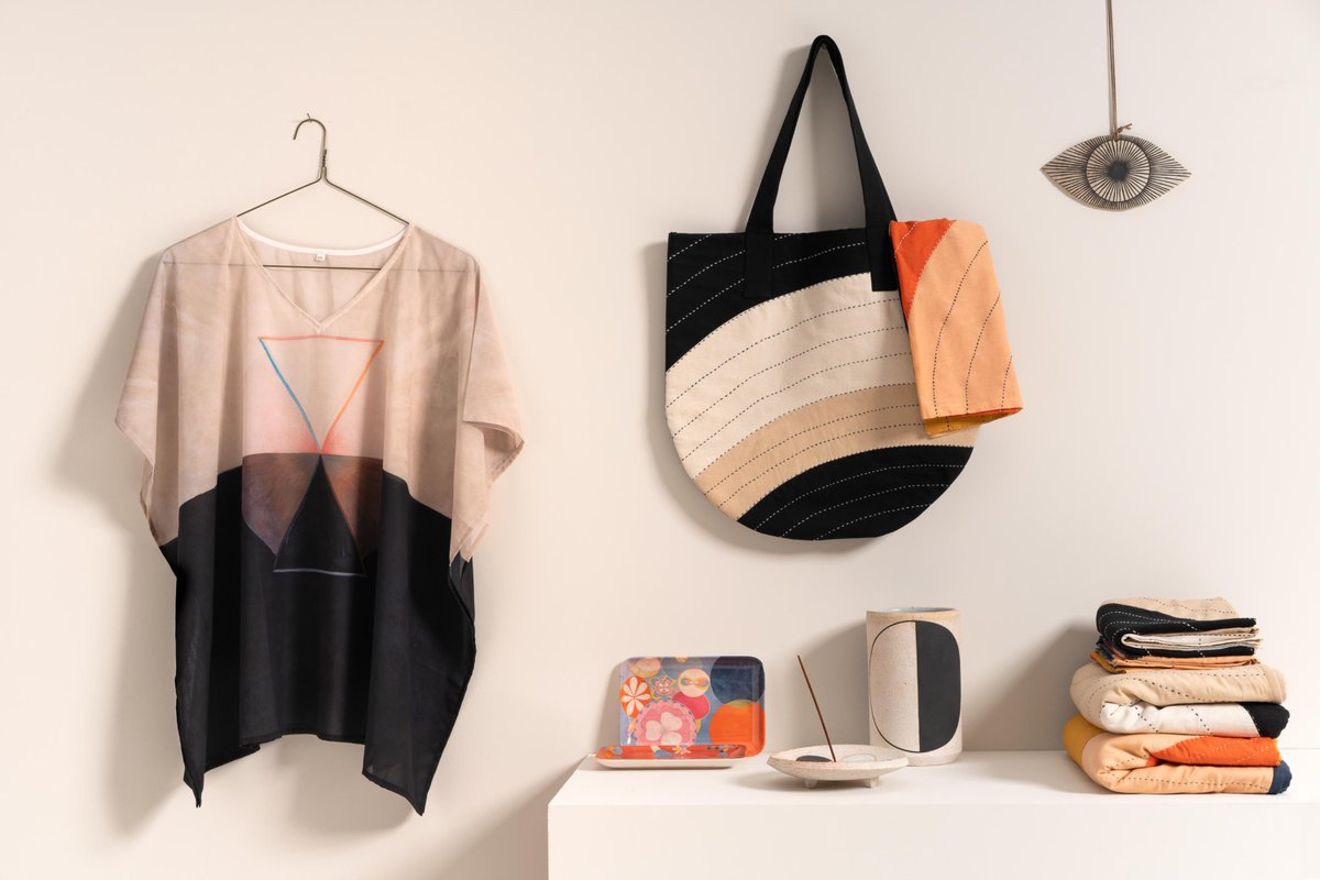Have you explored the #GuggenheimStore’s Hilma af Klint capsule collection? Discover creations by nine designers and artisans who have worked to reinterpret #HilmaAfKlint’s style through apparel, accessories, jewelry, housewares, and more. Shop: gu.gg/2PC4Py8