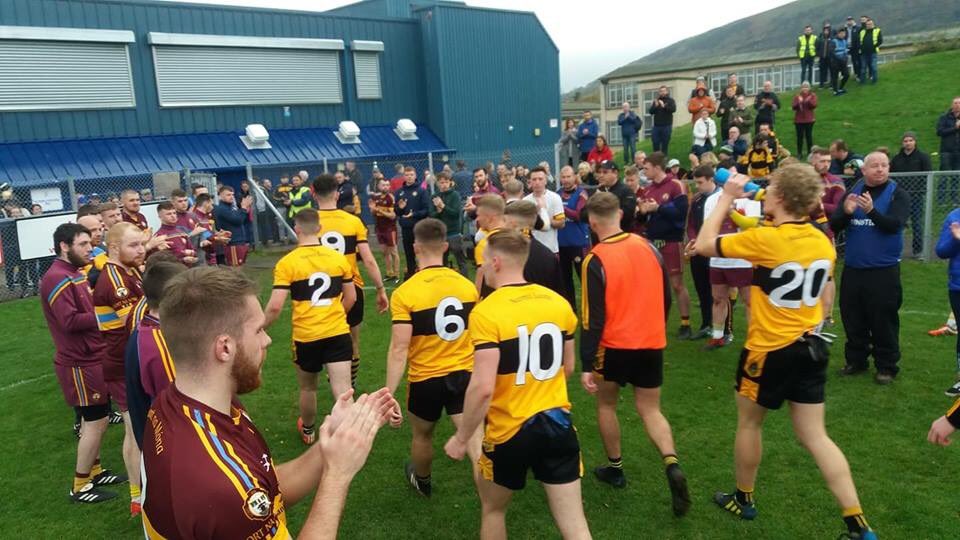 AontroimGAA's tweet image. #GAA at its best 

#GiveRespect #GetRespect 

@GortnaMonaCLG give @NaomhEannaCLG a guard of honour after @NaomhEannaCLG won the 2018 @LOCCSolicitors IFC   

#Classy