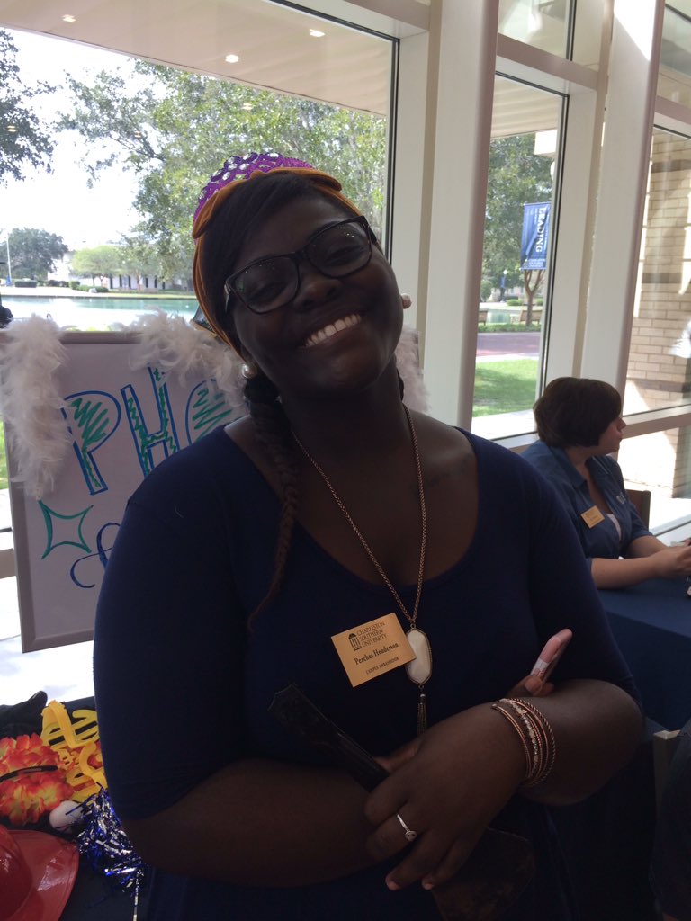 csu_ambassadors's tweet photo. Come see Peaches at the First Look Photo Booth during lunch!! #csufirstlook2018 #charlestonsouthernuniversity #BucNation #csubucs #csuhomecoming2018 https://t.co/foE0mc14hH