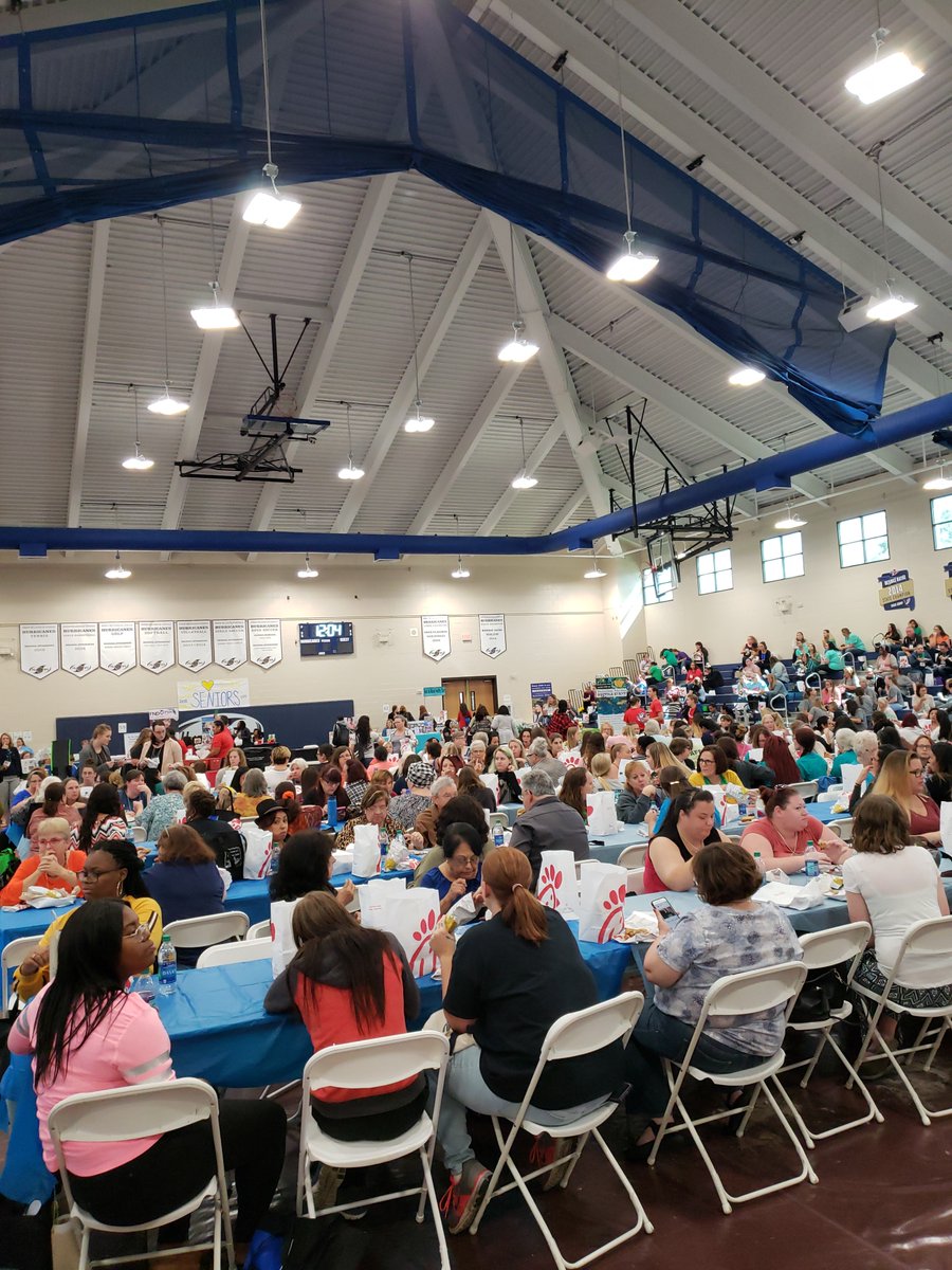 PHELC's tweet image. Time for a lunch break. The conference is half way over. Its break time before session 2 &amp;amp; 3. #Ready2Learn #Conference2018 #LearningRocks #GettingEducated