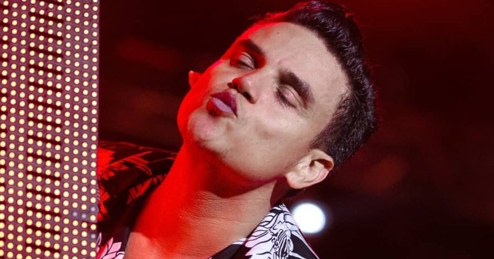 Sigue siendo el papá <a href="/SilvestreFDC/">SILVESTRE DANGOND</a> con su segunda canción en el conteo de #LosDurísimos con #SigueSiendoElPapá conduce <a href="/ricardoelryr/">Ricardo Ramirez ®️&®️</a> tropicanafm.com/bogota/webcam