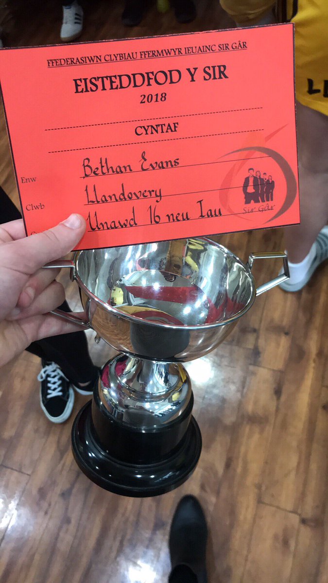 Da iawn i Bethan Evans aelod o C.Ff.I Lanymddyfri am ddod yn 1af yn yr unawd dan 16! 👏🏼🏆