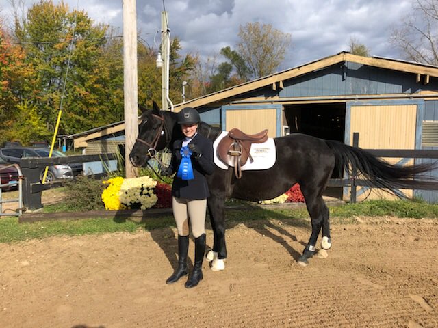 Celia Hilden wins Novice Fences for ⁦<a href="/AlbionRiding/">ACEquestrian</a>⁩ at Kalamazoo