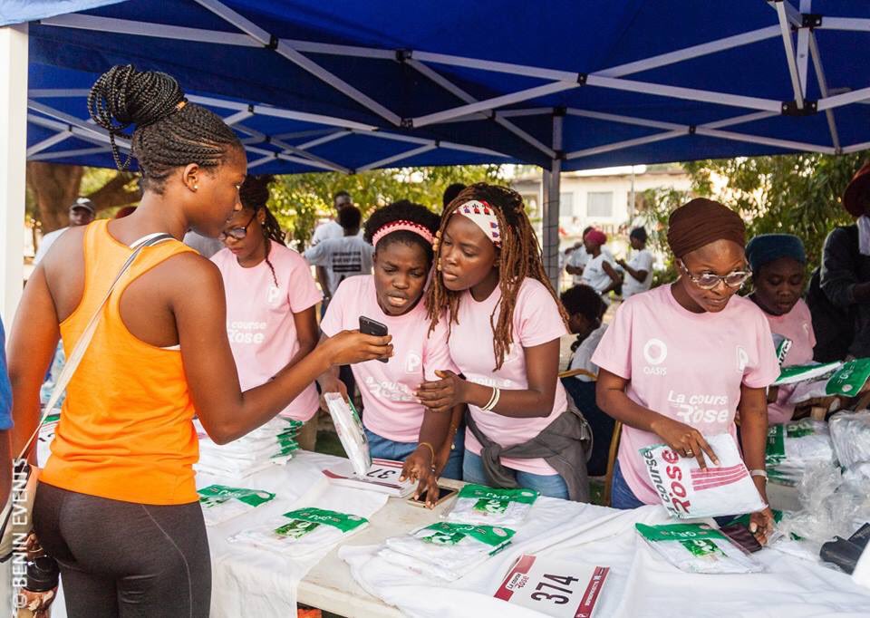 FadilRomxi's tweet photo. Bravo à @Maessarath et à toute l’équipe de @OASIS_Benin pour l’organisation de #LaCourseRose. La mobilisation était forte, c’était géant!
#BpinkProject18
#OctobreRose https://t.co/zdwK6pquaM