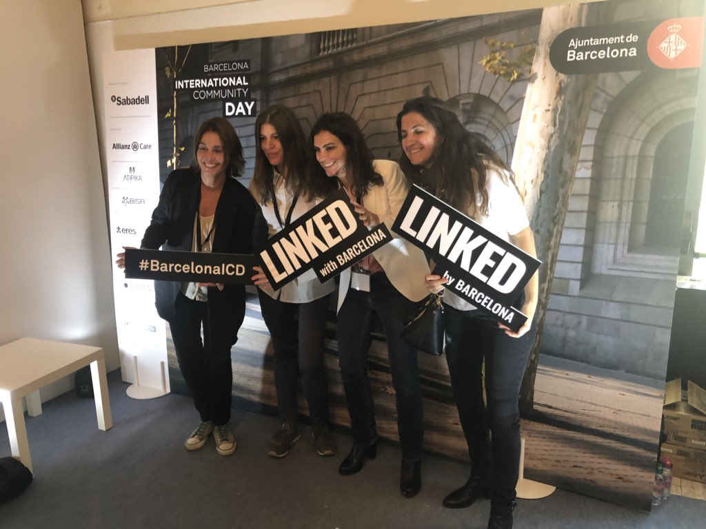 weare_both's tweet photo. Gran éxito hoy de la Feria más importante para la comunidad internacional de #Barcelona. Organizada desde su inicio hace 5 por #aPortada para @barcelonactiva #BarcelonaICD #linked https://t.co/147PDe3Iks