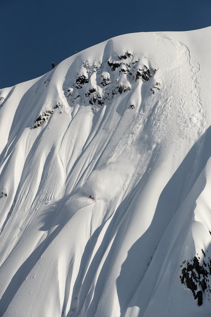 Tahoe's female skiers and riders have paved the way for a generation of girls who are making their mark on the mountains and changing the face of the ski industry. 
Read about these amazing ladies:
tahoequarterly.com/ski-ride-2018/…