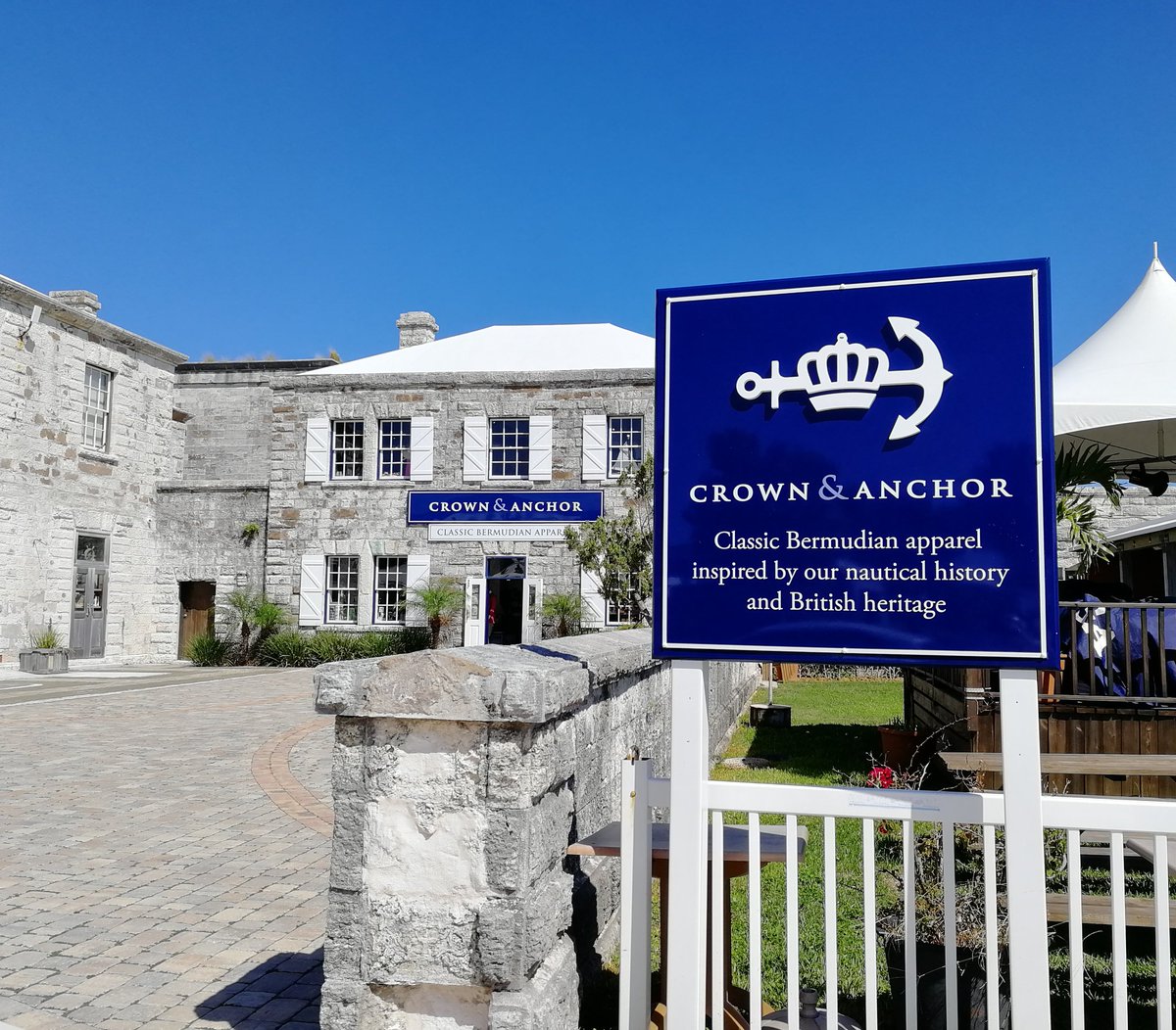 liamrotoole's tweet photo. No. It is not a #pub.... #clothing #apparel #wearebda #wearebermuda #ilovebda #ilovebermuda #bermuda #bda #crownandanchor #royalnavaldockyard #dockyardbda #dockyardbermuda https://t.co/4Rd2ejWqQ7