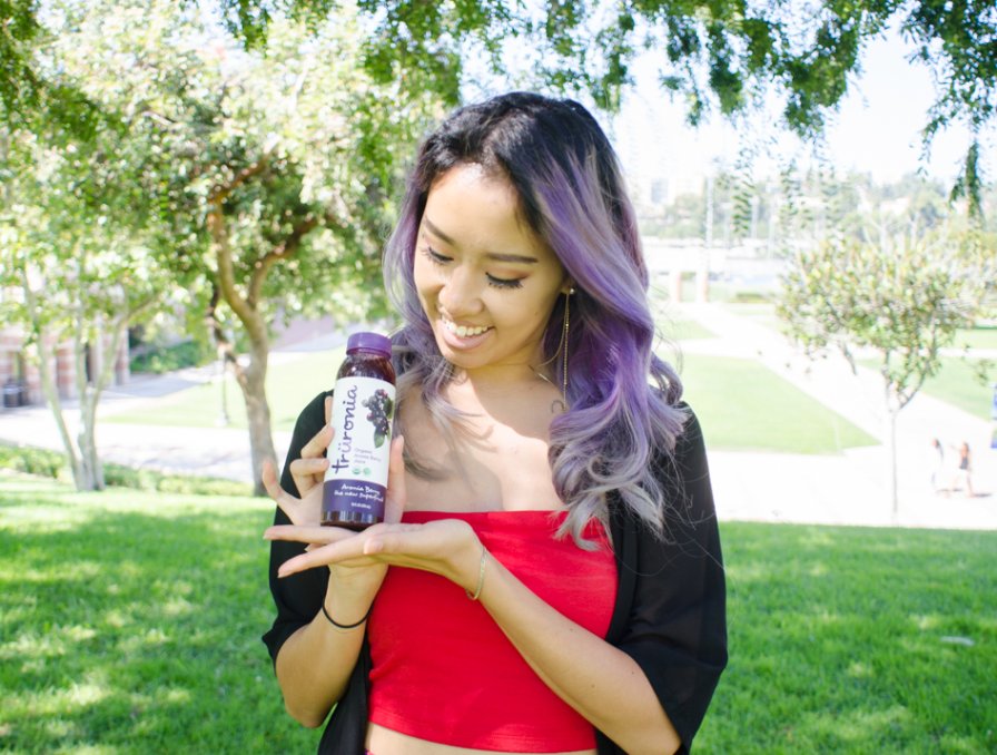 truronia's tweet photo. Purple hair & purple juice ππ Our juice is made with 100% organic aronia berries, which are shown to have amazing health benefits πͺ
β’
β’
β’
#truberry #truronia #aronia #antioxidants #vegan #veganfood #healthfood #plantbased #healthybreakfast #purplehair #purple #healthy https://t.co/9WqcR00E0C