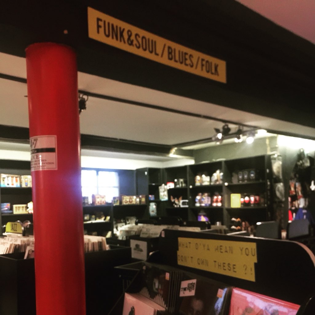 Garrafnk's tweet photo. 💿 Looking for inspiration at @TowerRecords in Dublin #funk #rock #slap #groove #coruña #galicia #garrafunk https://t.co/OlYZNJlIZJ
