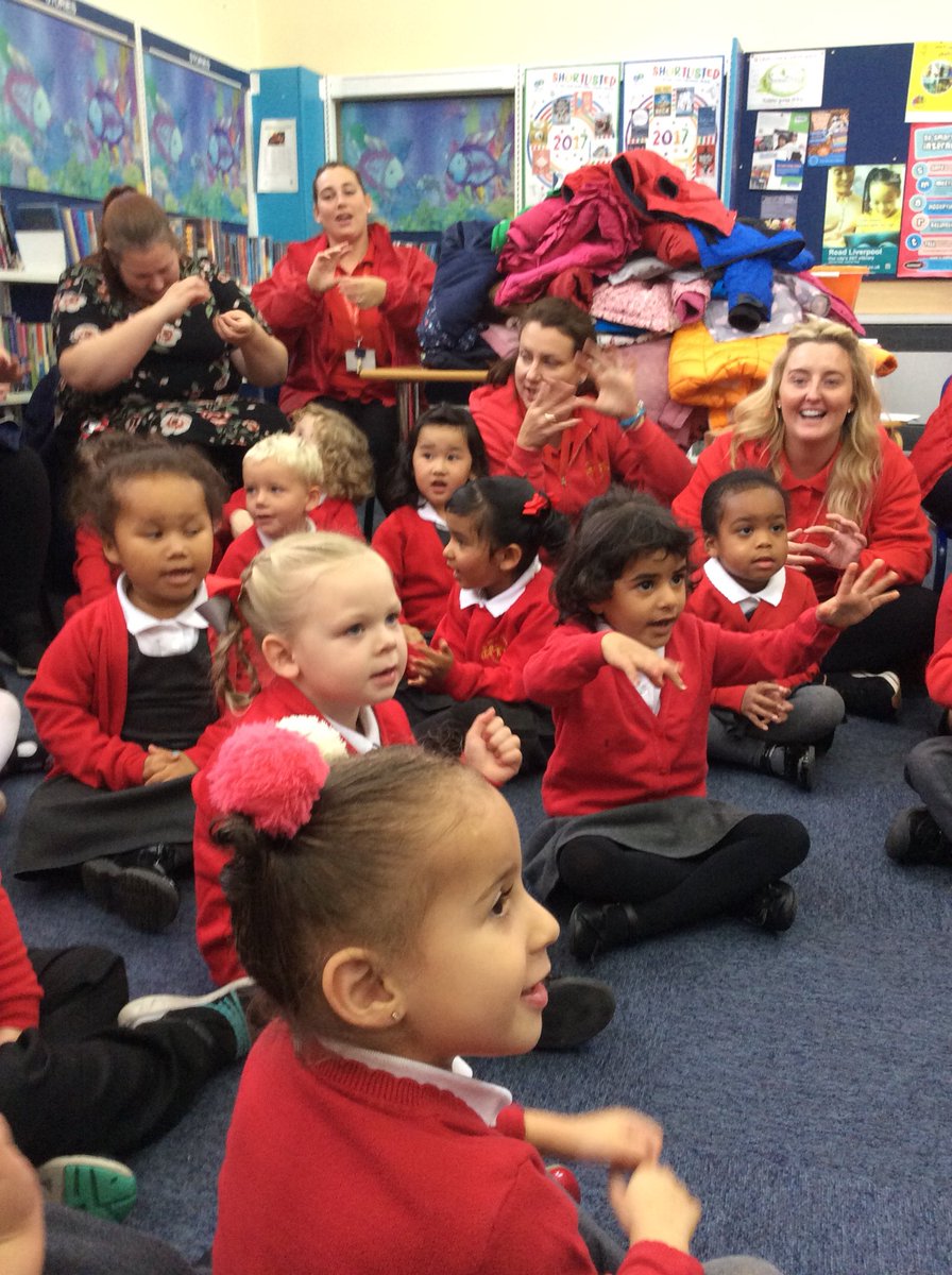 bartonmichelle1's tweet photo. And more @NewParkPrimary https://t.co/bH0roRtu6l