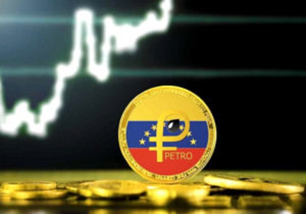 mippci_ven's tweet photo. 📢¡𝐀𝐬í 𝐥𝐨 𝐃𝐢𝐣𝐨!  🇻🇪 
Pdte @NicolasMaduro:
“El Petro es la nueva unidad de cuenta para establecer un equilibrio del valor del trabajo y la fijación de los precios justos del país”,
#VenezuelaEnCrecimiento https://t.co/HHvGlmLqyb