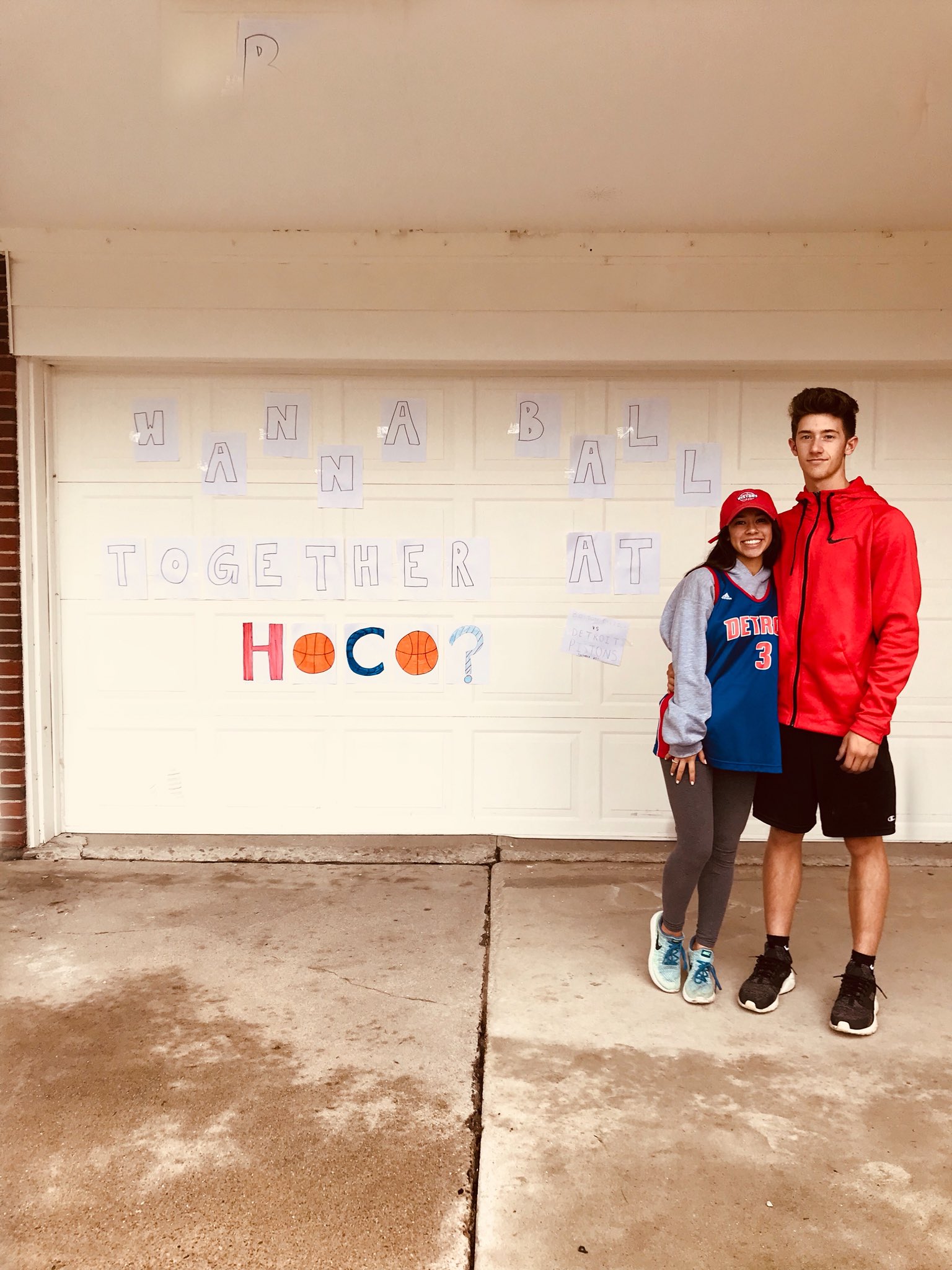 Mariah Vo on X: Guess who's going to homecoming and then the pistons game  together ❤️ t.cogpgOpEGsHA  X