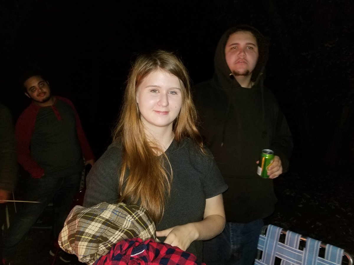 DrakeSullivan06's tweet photo. Was hanging by a bon fire with friends. 🔥🔥🔥 https://t.co/7P44ZjRy7N