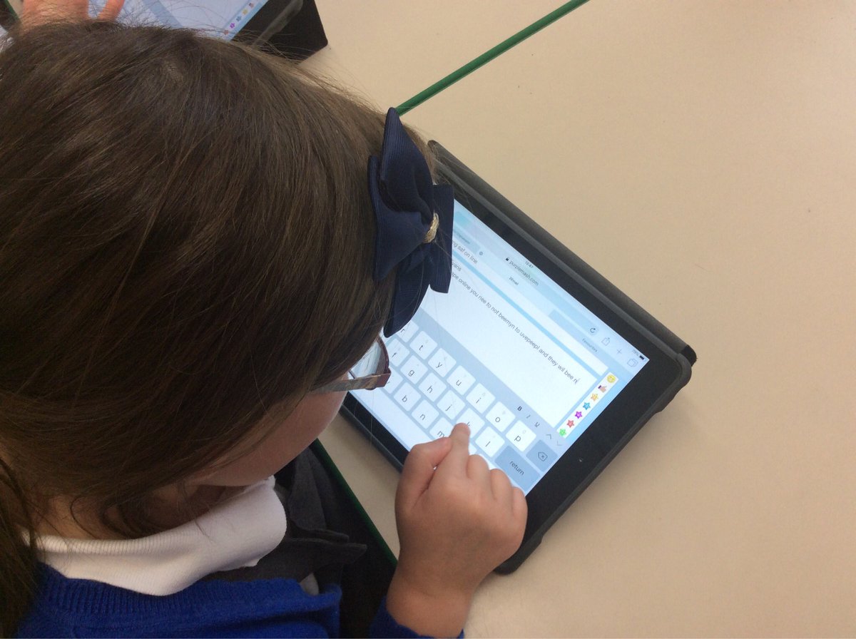 NBPSComputing's tweet photo. Class 7 & 8 @NewBrightonPS have been sending emails using @purpleMash #2Email. First they sent emails to their teacher π©π»βπ« and then to their friends π«. ππ» #eSafety #computing #Wirral @CAS_Wirral https://t.co/6LcwU4pukK