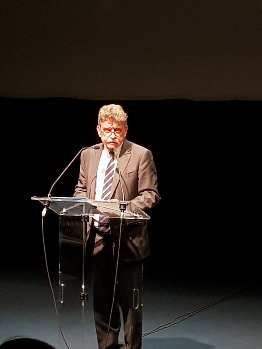 Pauline_Brunon's tweet photo. " L'égalité entre les femmes et les hommes reste un concept encore abstrait. Liberons la parole ce soir " @prefet59 Lancement de la soirée inter-reseaux_  #SNCFAUFEMININ au rdv pour pousser la balle encore un peu plus loin à vos côtés_ https://t.co/NTPxQeSUYy
