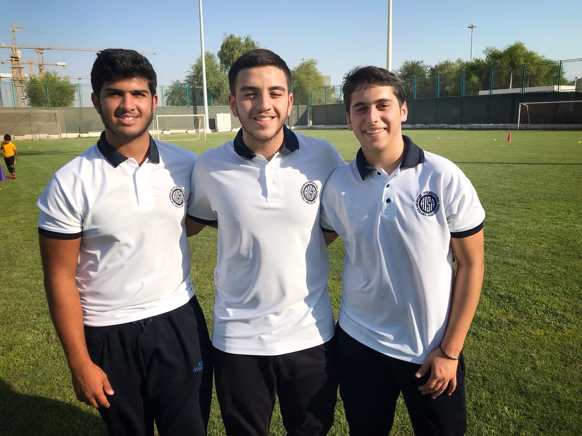 KatrinaMcDonnel's tweet photo. Thank you Refs! #juniorlions #elementarysoccer #studentreferees #highschoolhelp #collaboration #weareone #studentleaders #AISAlions https://t.co/lAYyr7arqI