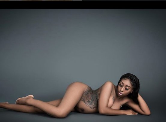 KOKOTV_Weddings's tweet photo. This nude pregnancy photoshoot is all you need to see today
https://t.co/sNl2fGyuFy #Nigeria #prgnancy #nude #nudeshoot #maternity https://t.co/onSPu0PiKY