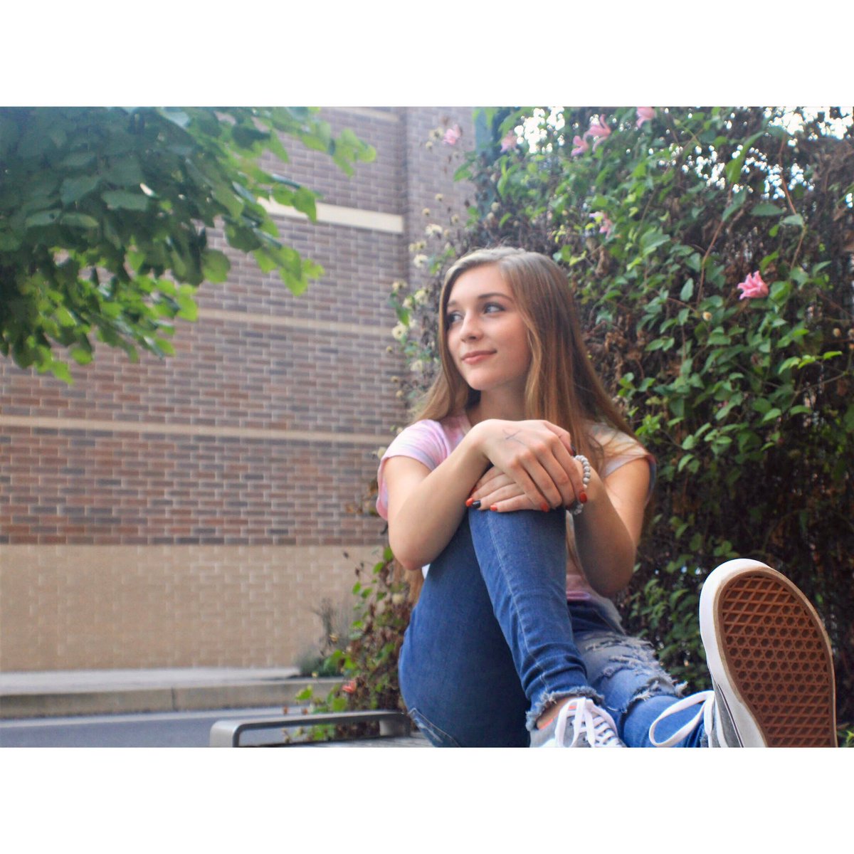 brooklynn_009's tweet photo. My boyfriend always takes the best pictures of me I swear 😍💜🌿 https://t.co/ePekG2qFds