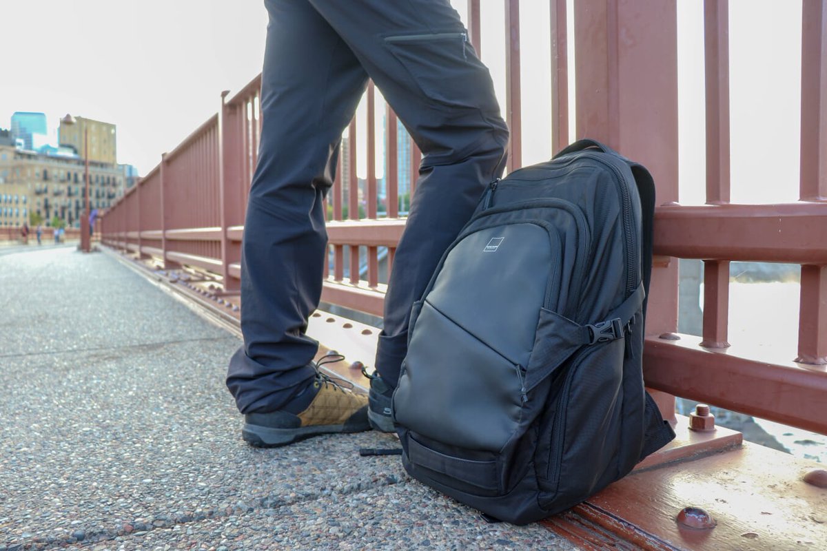 acmemade's tweet photo. It's all in the details... like hidden zippers and the Neoprene front panel. Our Union Street Traveler Backpack is detail oriented.
.
.
.
#Backpack #UnionStreetTraveler #AcmeMade #DetailOriented #Neoprene https://t.co/YiznTzMBSG