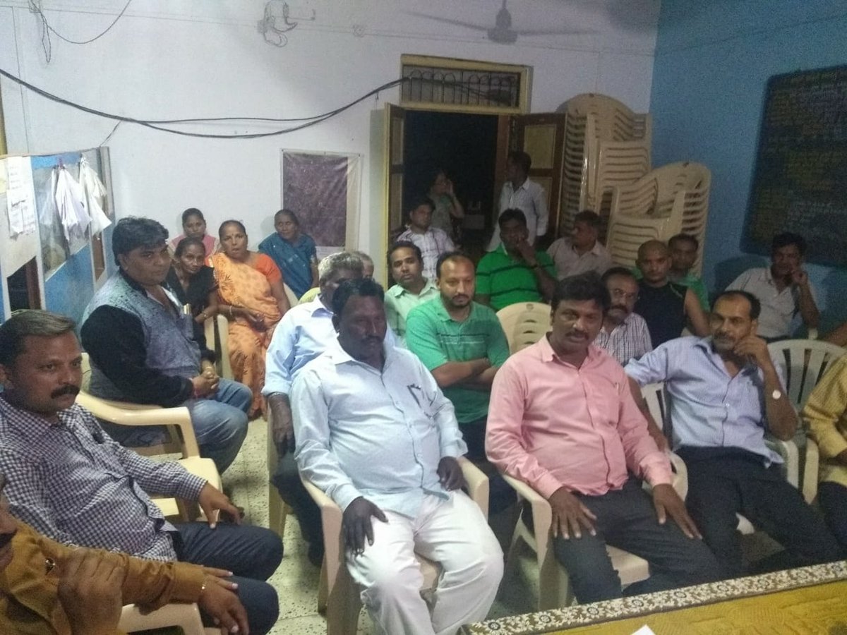 MamlatdarV's tweet photo. Ratri sabha at Kalvada village taluka valsad @collectorvalsad https://t.co/3BJR1NLvqd