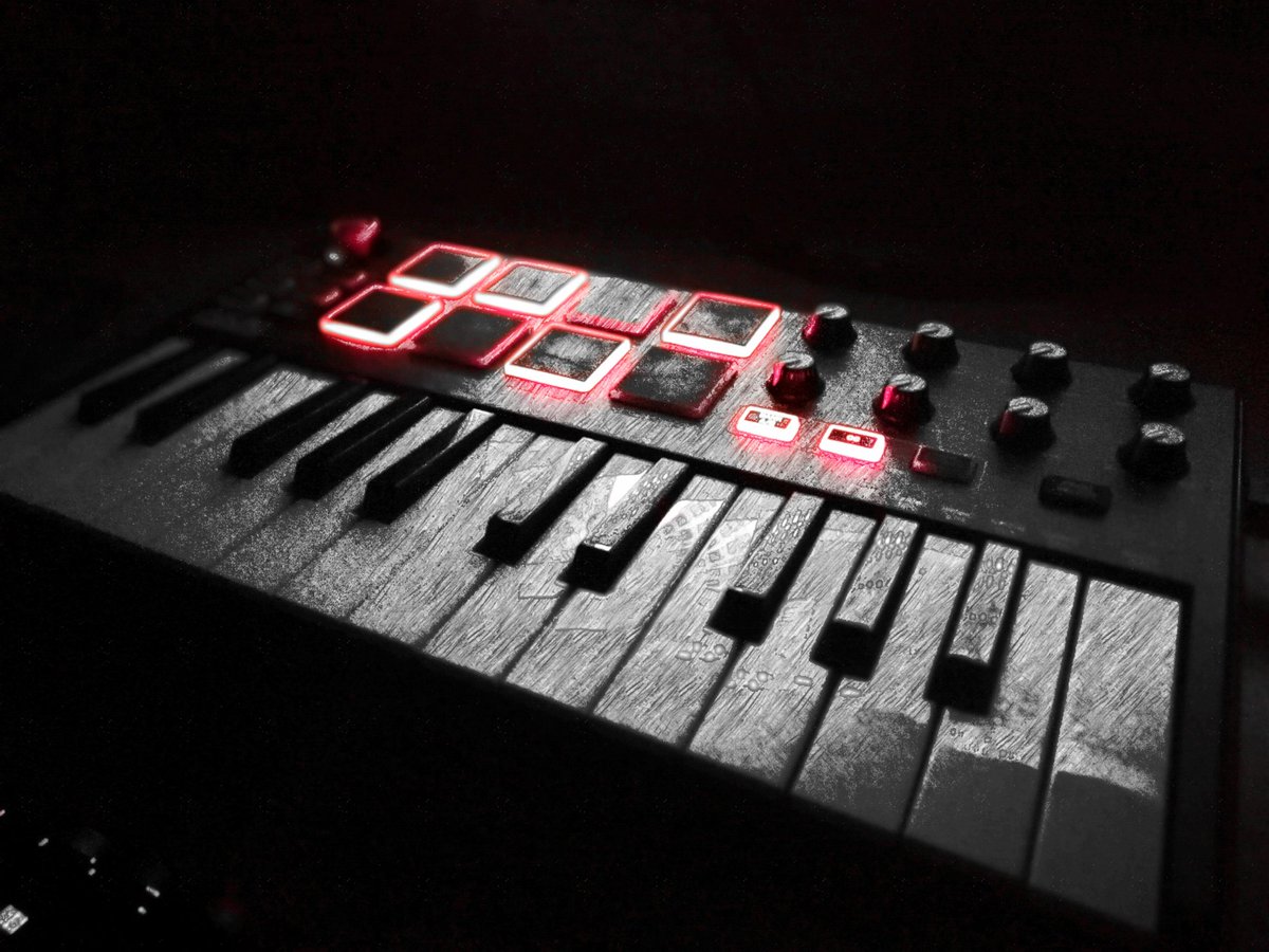 HeavensSix's tweet photo. #music #Producer #electrohouse #progressivehouse #lovemusic https://t.co/HA12806ozB