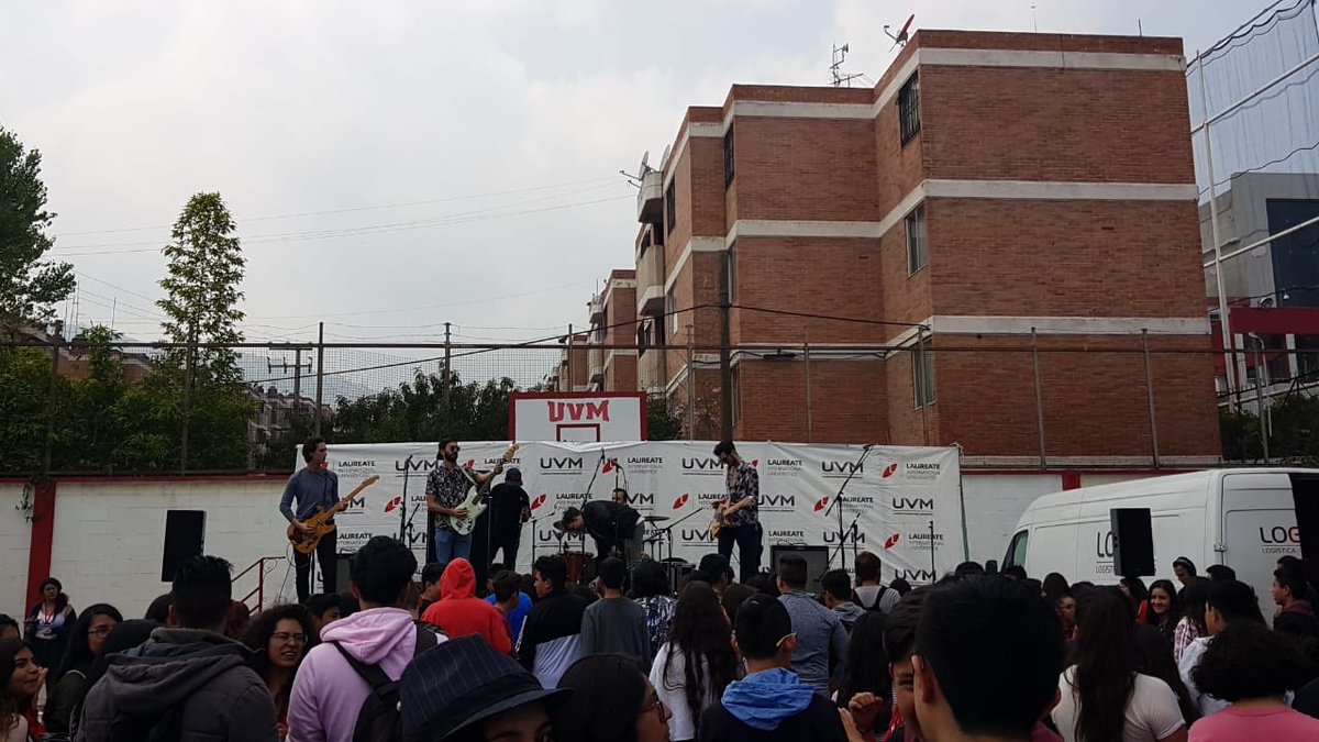¡Comenzamos #UVMHispano!
🎶💥