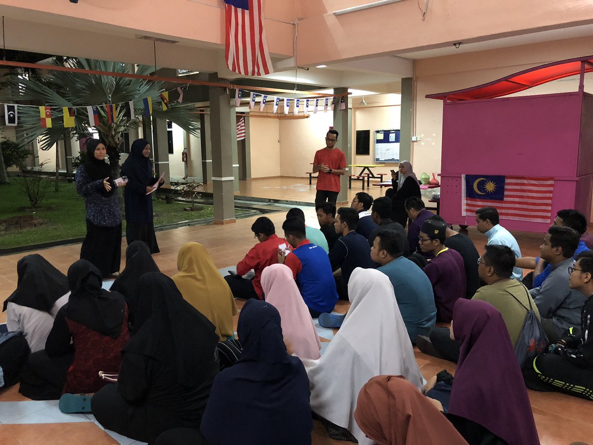 kesdik1920's tweet photo. Alhamdulillah selesai tutor first class untuk pelajar sem 1 &amp; 2.5 kebawah :) https://t.co/lWYEtzNmBo