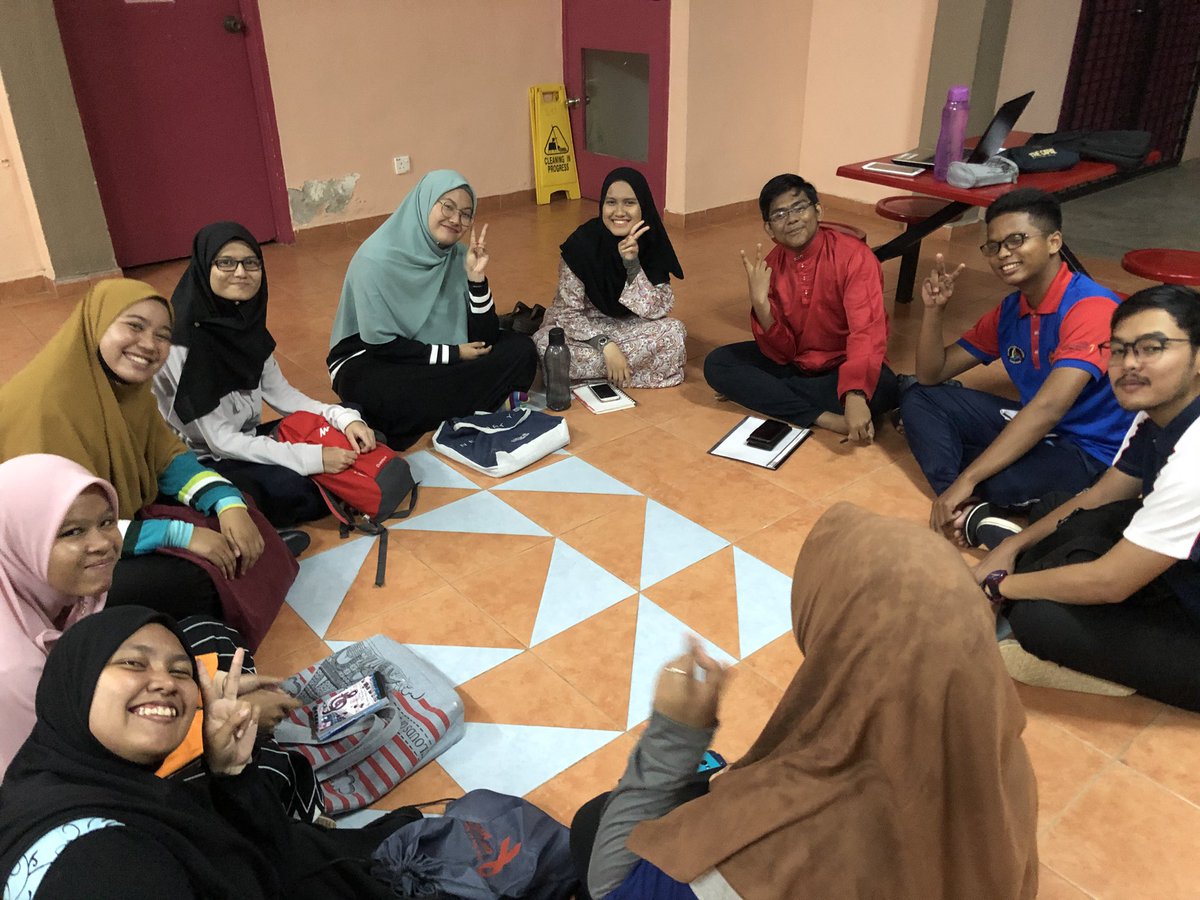 kesdik1920's tweet photo. Alhamdulillah selesai tutor first class untuk pelajar sem 1 &amp; 2.5 kebawah :) https://t.co/lWYEtzNmBo