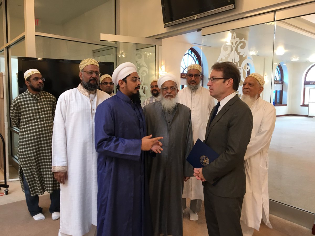 It was a pleasure presenting my statement to the congressional record to the Al Masjid Al Badri mosque in Willowbrook to celebrate the birth anniversary of the 52nd Dai Al Mutlaq!