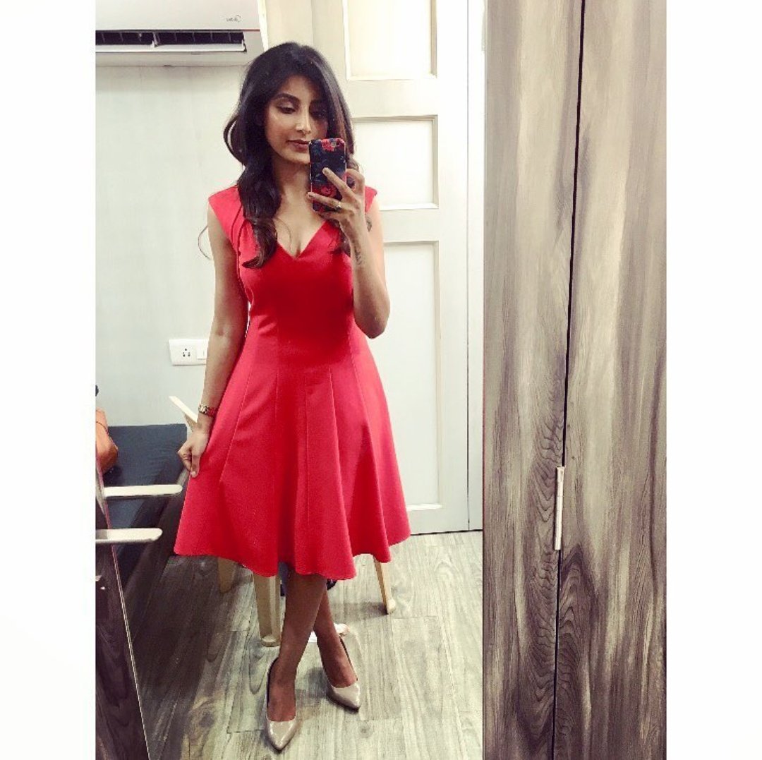 HarshitaGaurFC_'s tweet photo. @HarshitaGaur12 New Instagram post.. 😍❤️❤️
#Mirzapur
@YehHaiMirzapur
https://t.co/hlh2gE3lPM https://t.co/Qv4MI4LrB3