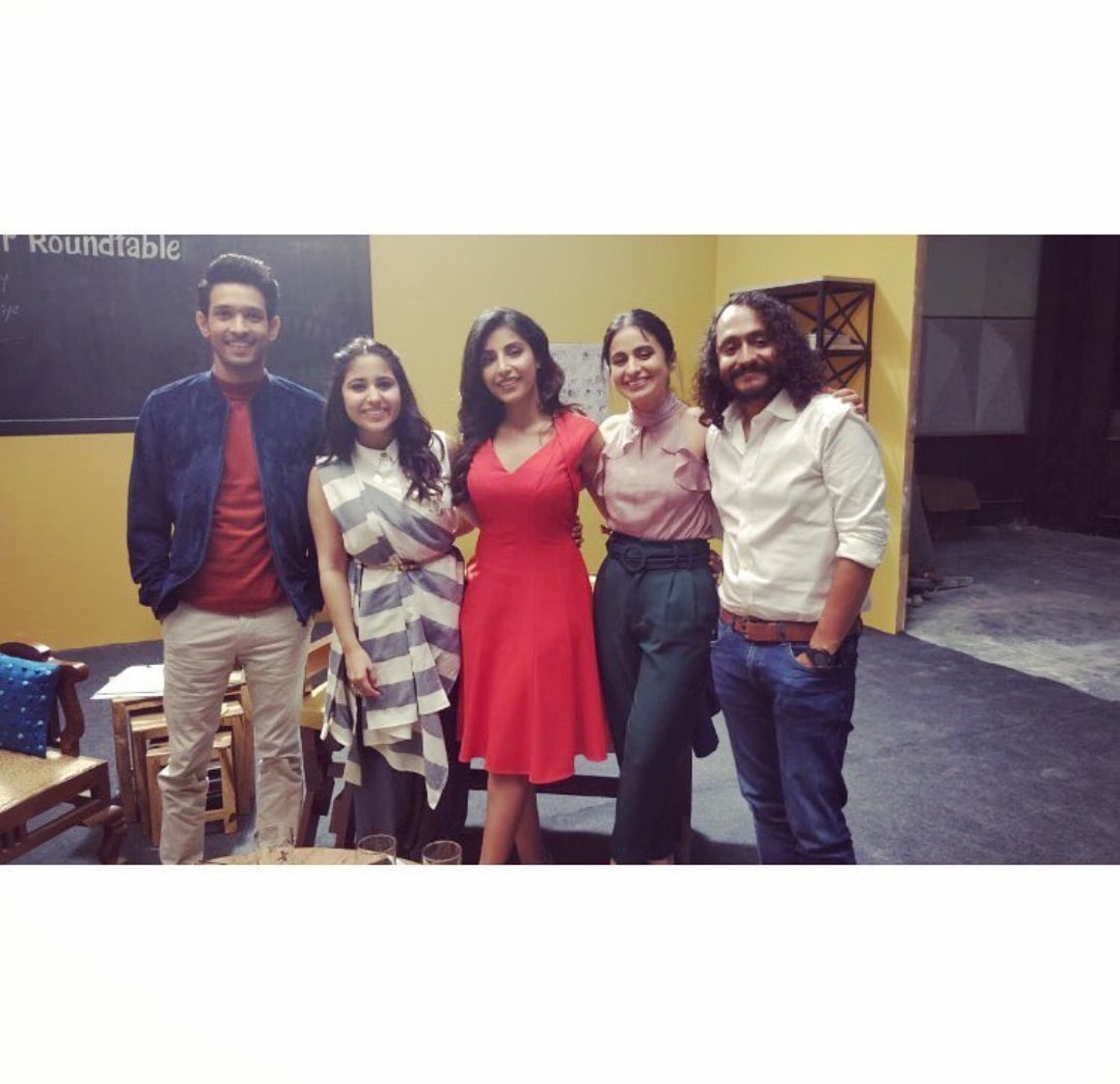 HarshitaGaurFC_'s tweet photo. @HarshitaGaur12 New Instagram post.. 😍❤️❤️
#Mirzapur
@YehHaiMirzapur
https://t.co/hlh2gE3lPM https://t.co/Qv4MI4LrB3