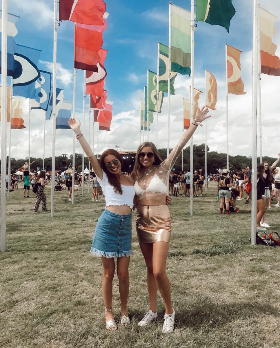 OU_AXO's tweet image. we’d rather be at acl ⚡️🌈🎤