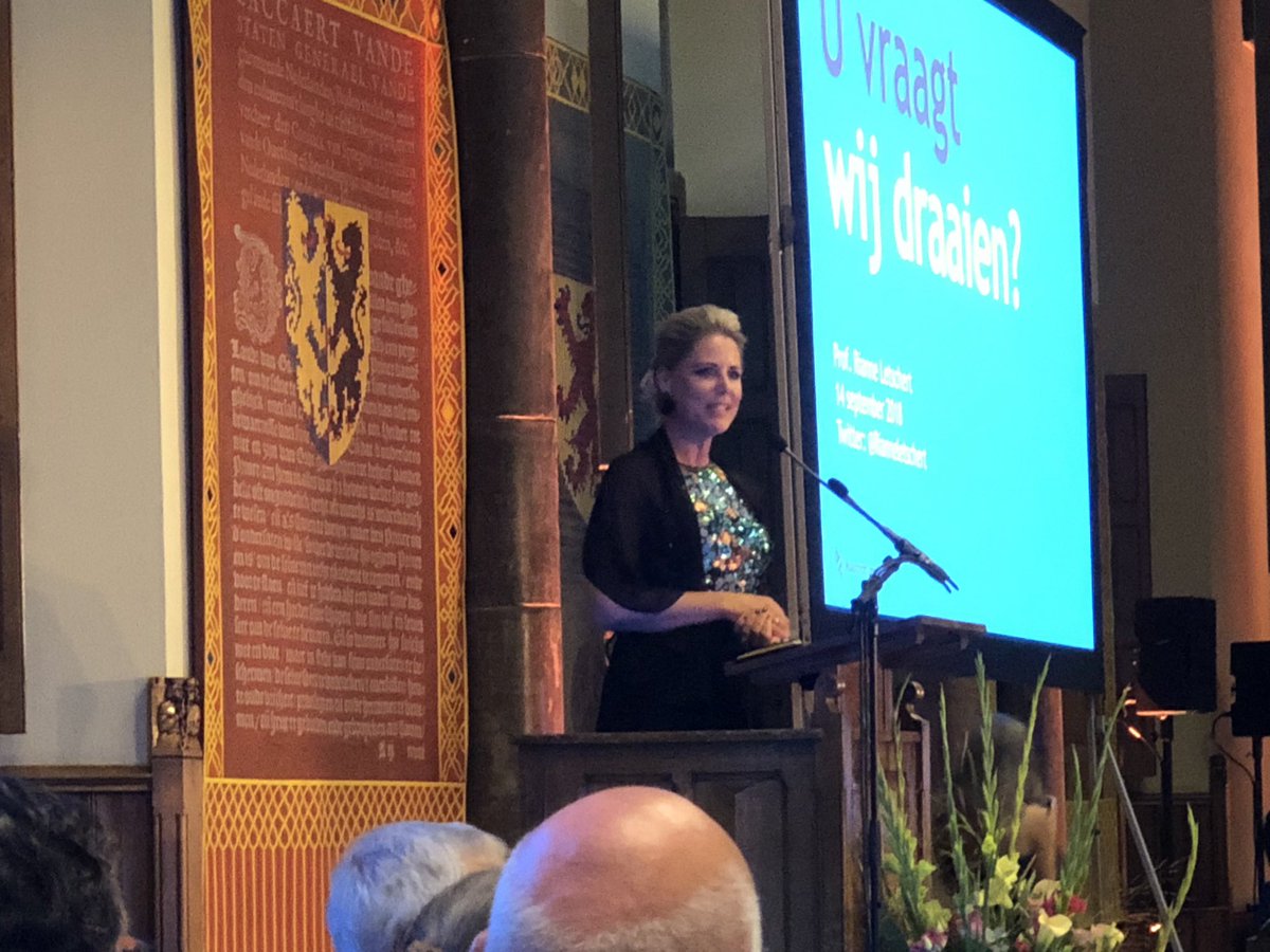 Spannende lezing van <a href="/Rianneletschert/">Rianne Letschert</a> #avondwm