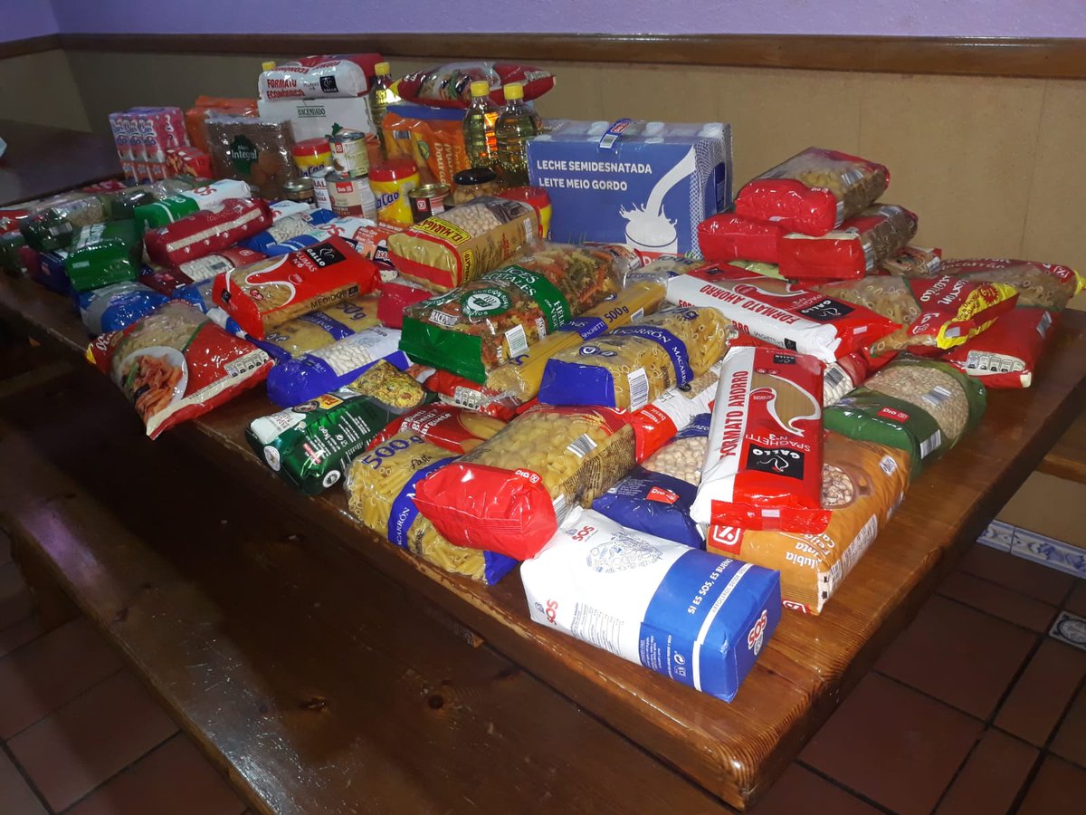 LosPixa's tweet photo. 101kilos recogidos este sábado!!!!
Oleeee !!!!
Muchas gracias a tod@s por colaborar!!! https://t.co/btjMGNcHnJ